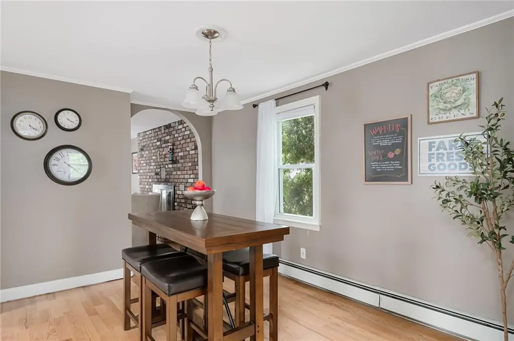 27 Hayes Street Cranston RI 02920