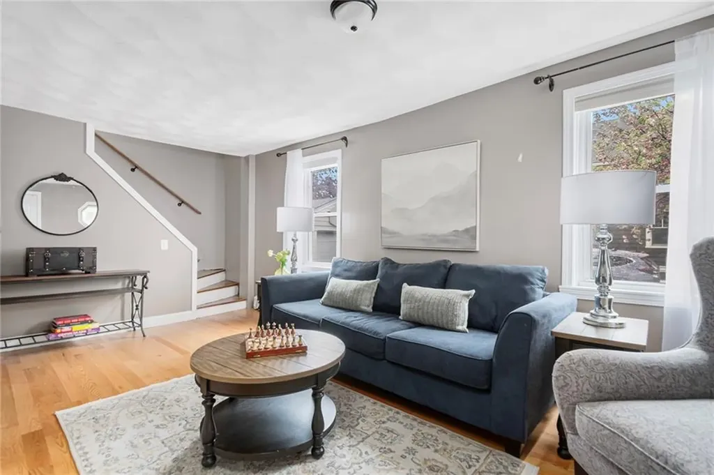 27 Hayes Street Cranston RI 02920