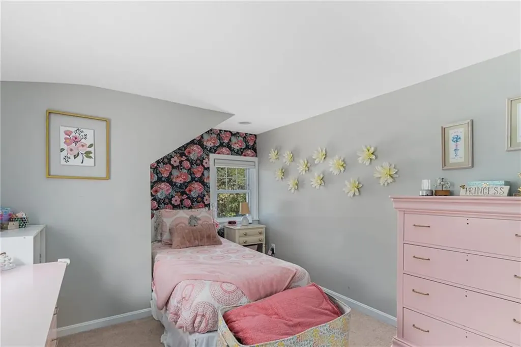 48 Pierce Road North Kingstown RI 02874