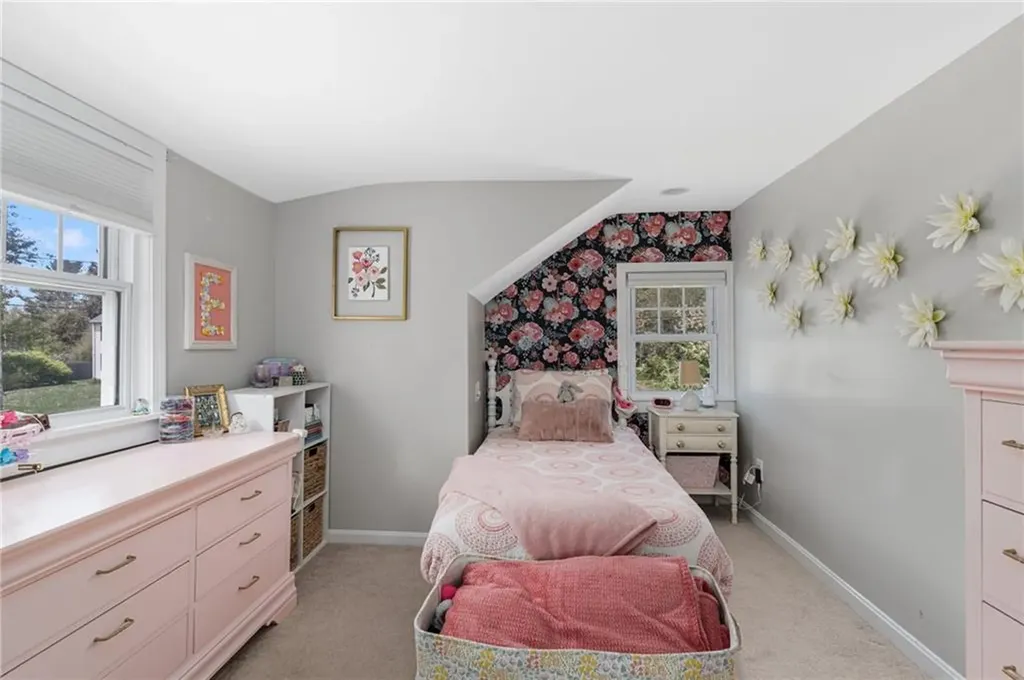 48 Pierce Road North Kingstown RI 02874