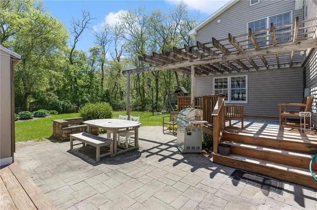 48 Pierce Road North Kingstown RI 02874