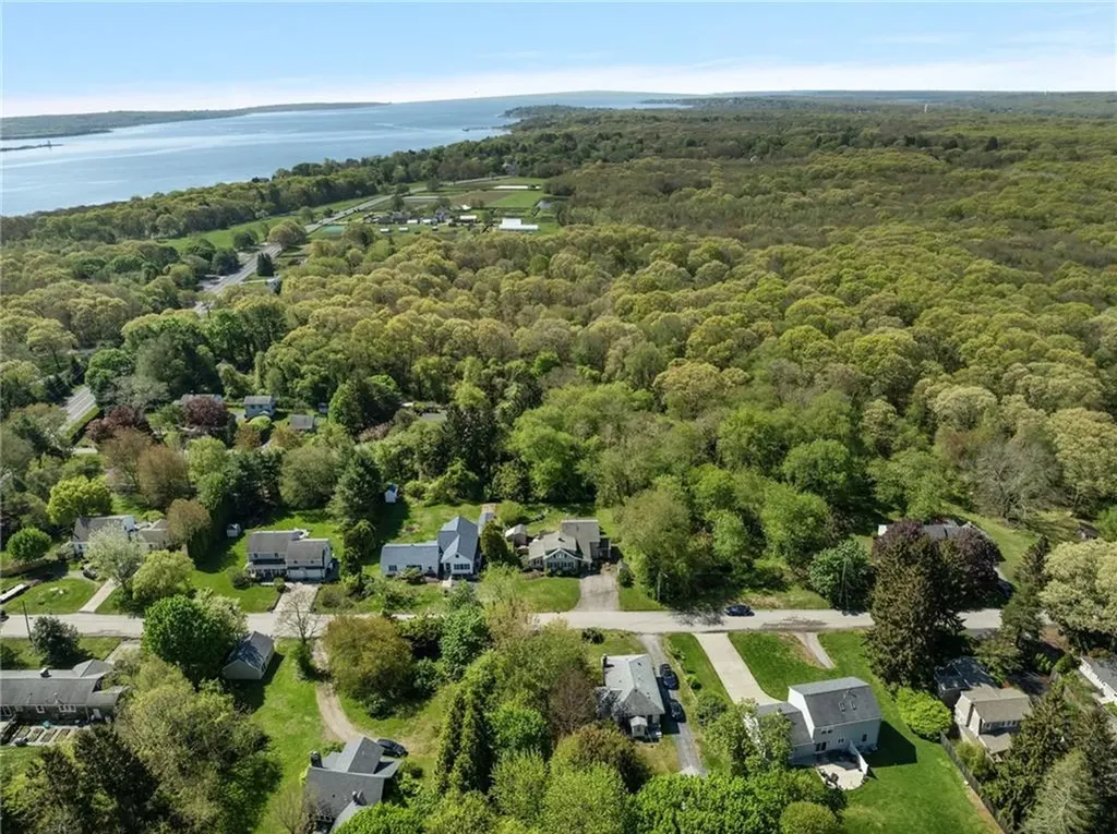 48 Pierce Road North Kingstown RI 02874