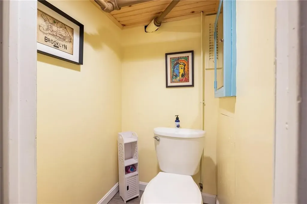 80 Wilcox Avenue Pawtucket RI 02860