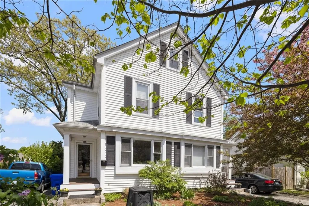 80 Wilcox Avenue Pawtucket RI 02860