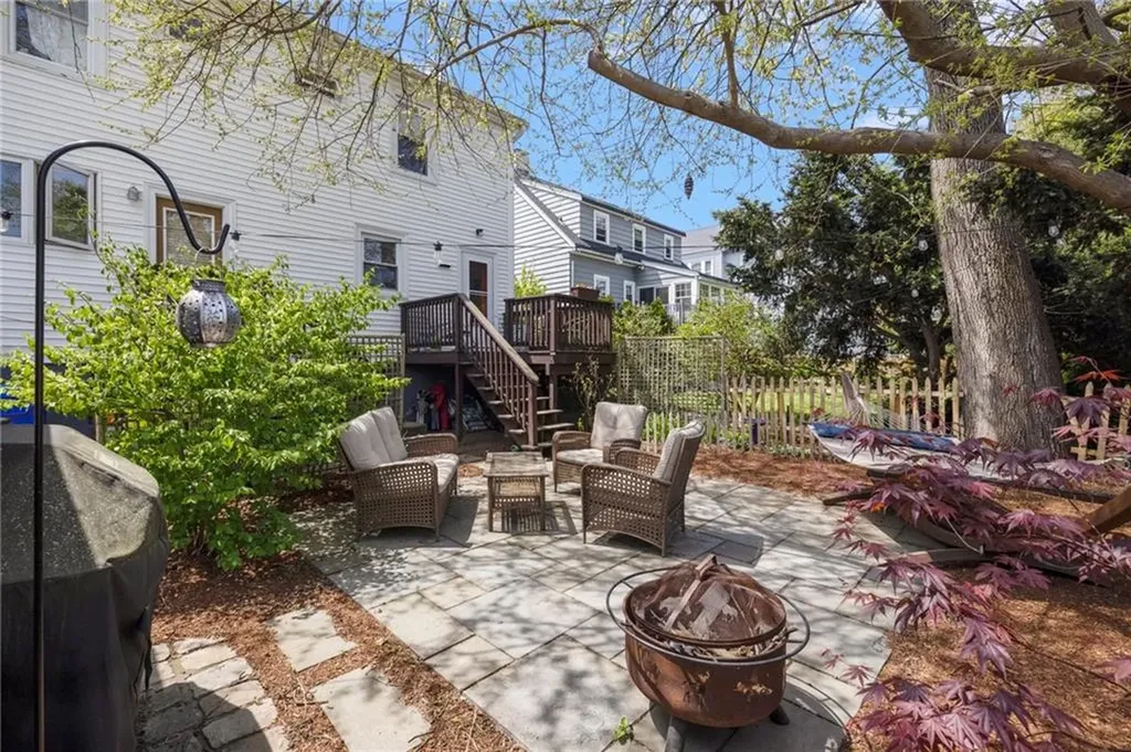80 Wilcox Avenue Pawtucket RI 02860