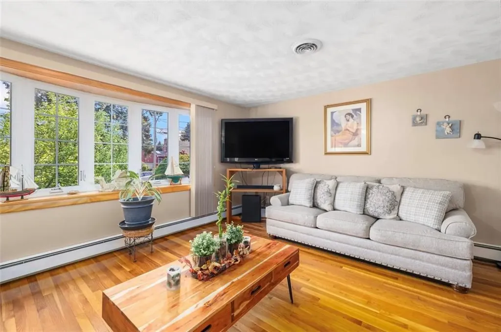 71 Orlando Drive North Providence RI 02904