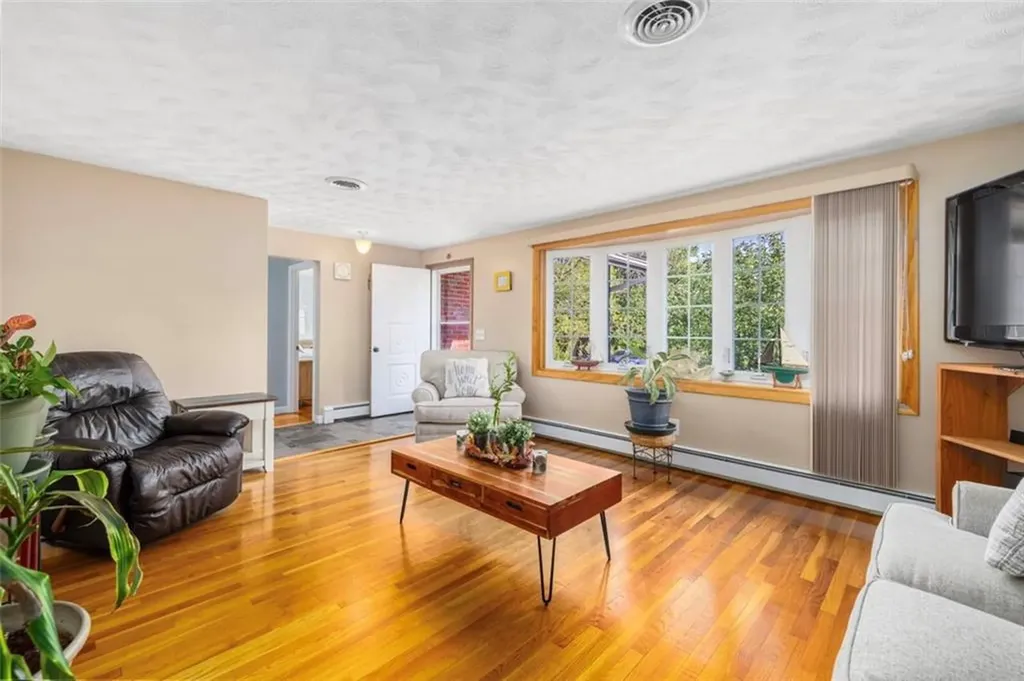 71 Orlando Drive North Providence RI 02904