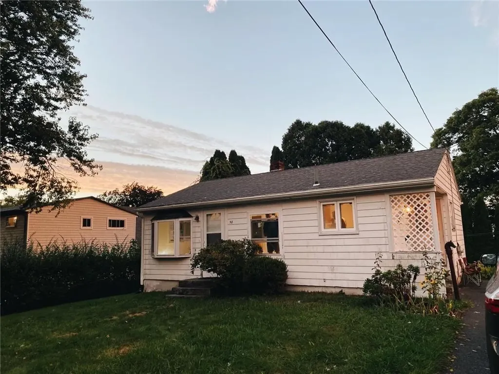 58 Springer Avenue Tiverton RI 02878