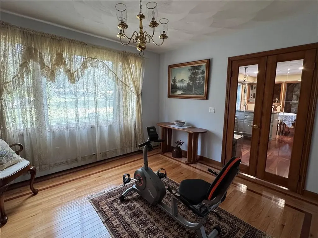 87 Hillcrest Drive Cranston RI 02921