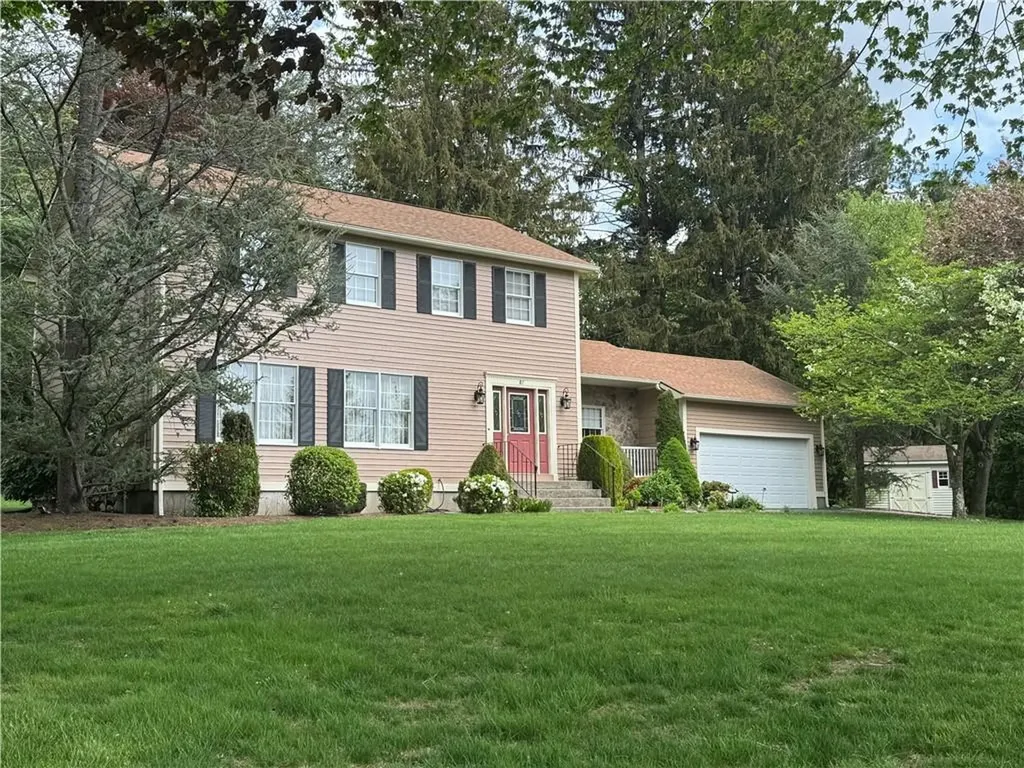 87 Hillcrest Drive Cranston RI 02921