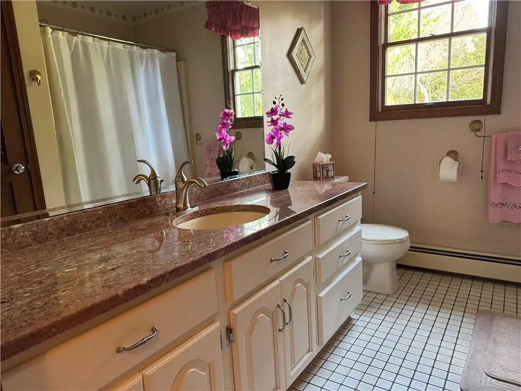 87 Hillcrest Drive Cranston RI 02921