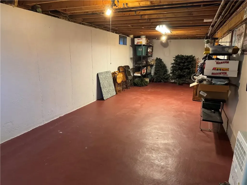 87 Hillcrest Drive Cranston RI 02921