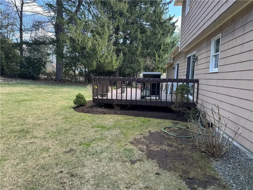 87 Hillcrest Drive Cranston RI 02921