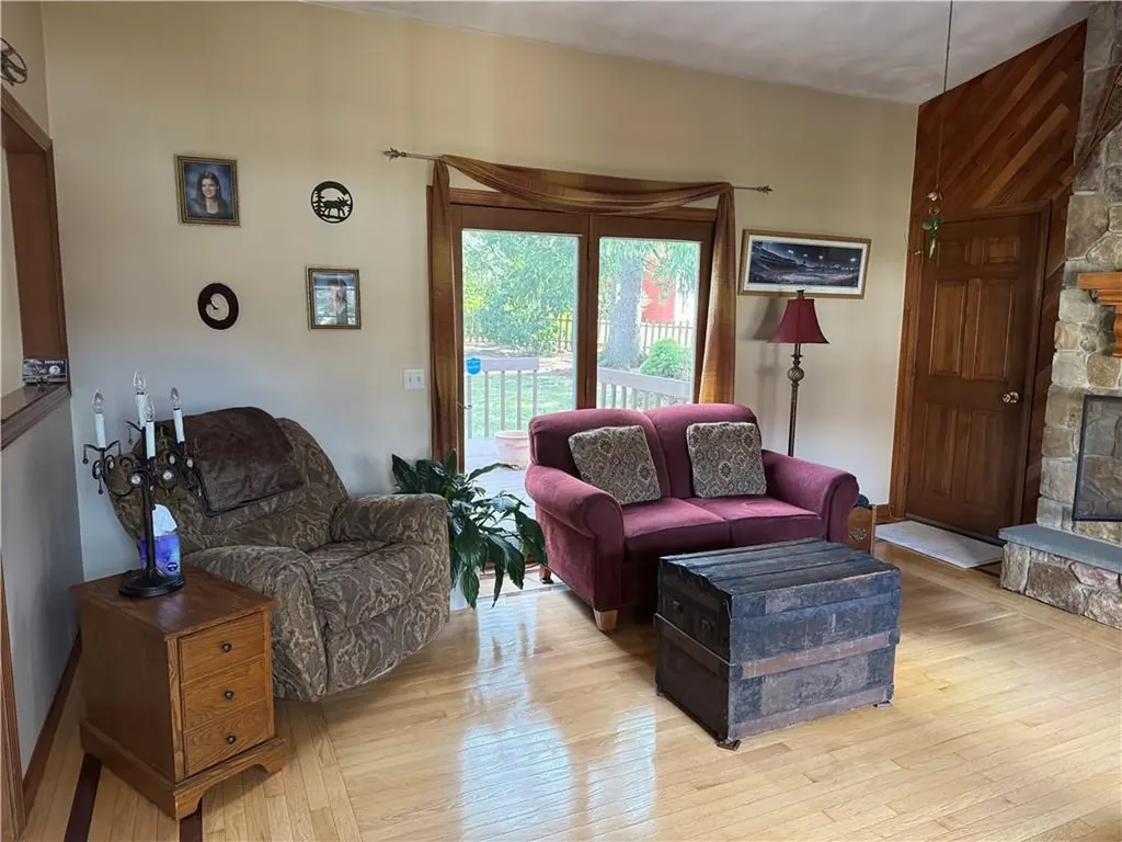87 Hillcrest Drive Cranston RI 02921