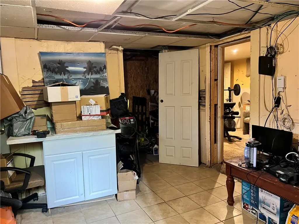 211 Oxford Street Providence RI 02905