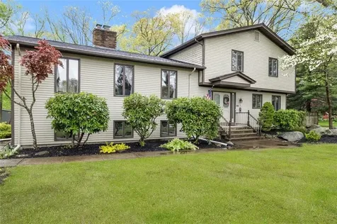 218 Burnt Cedar Drive North Kingstown RI 02852