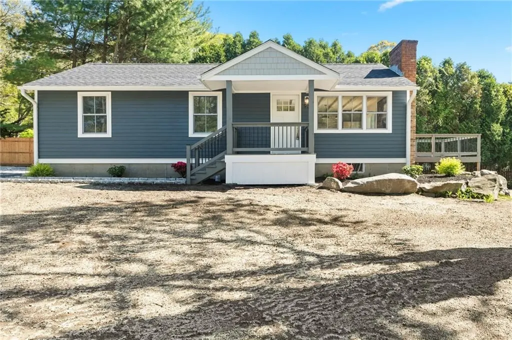 95 Capstan Street Jamestown RI 02835