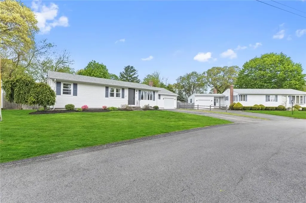49 Naples Avenue Warwick RI 02886