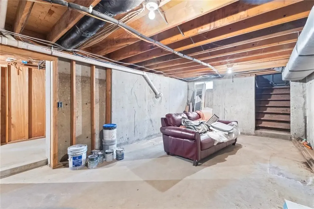 49 Naples Avenue Warwick RI 02886