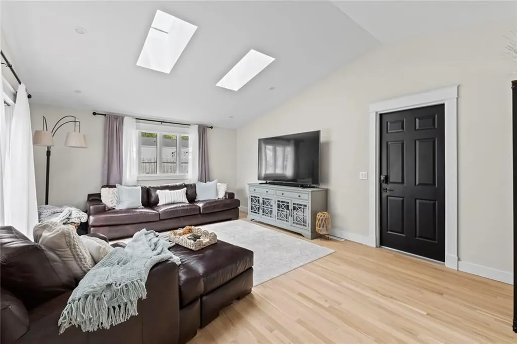 49 Naples Avenue Warwick RI 02886