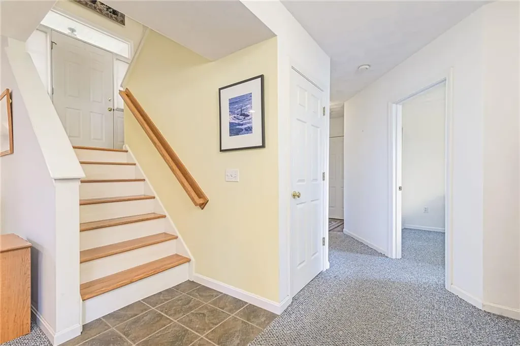39 President Drive Narragansett RI 02882