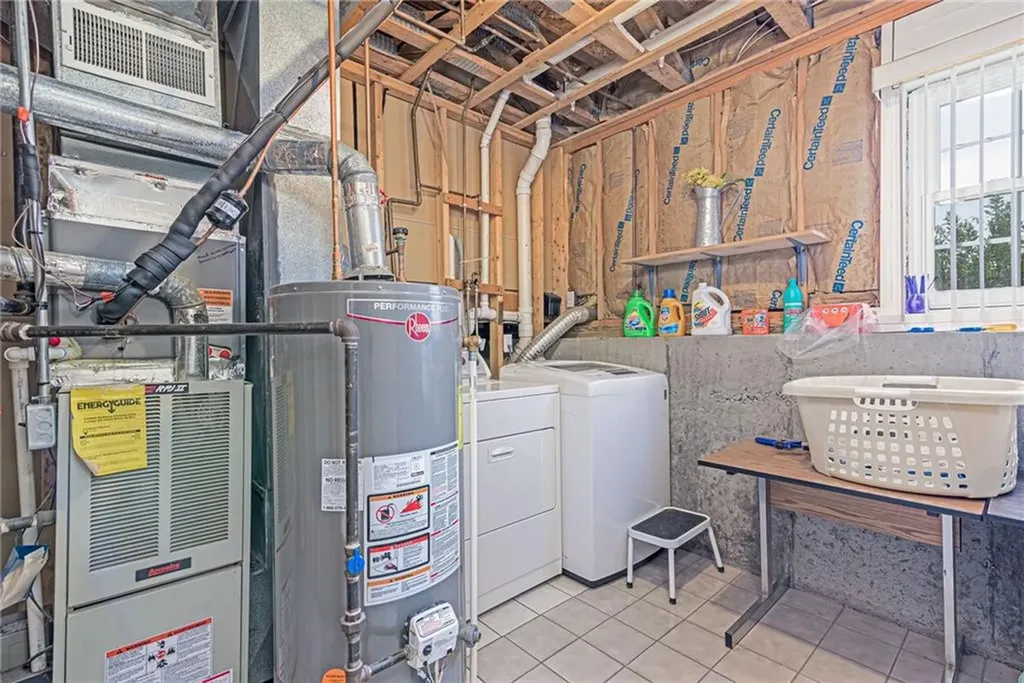 39 President Drive Narragansett RI 02882