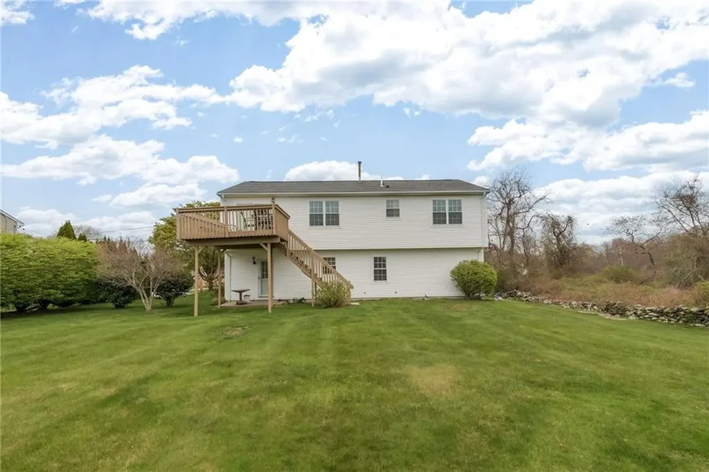 39 President Drive Narragansett RI 02882