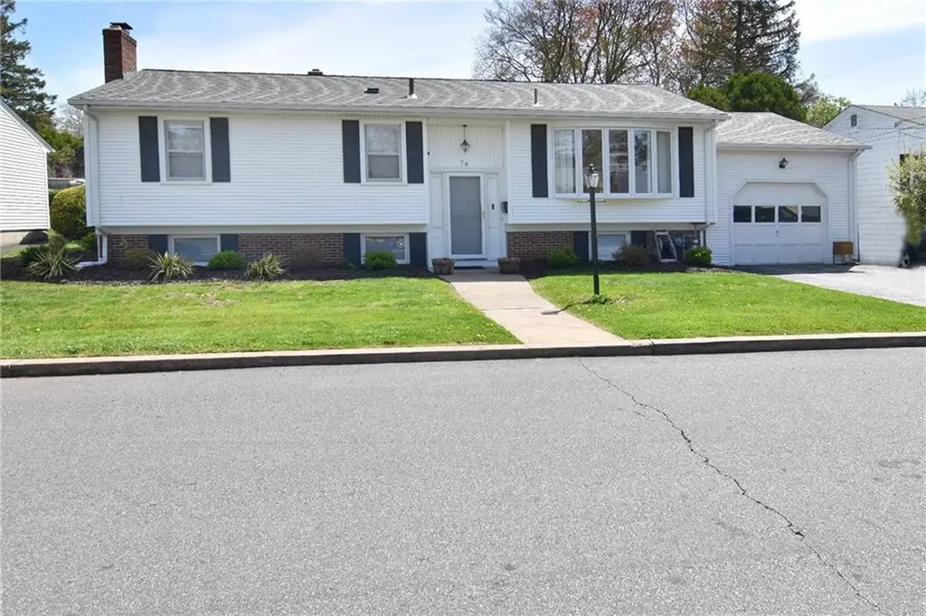 76 Oregon Avenue North Providence RI 02911