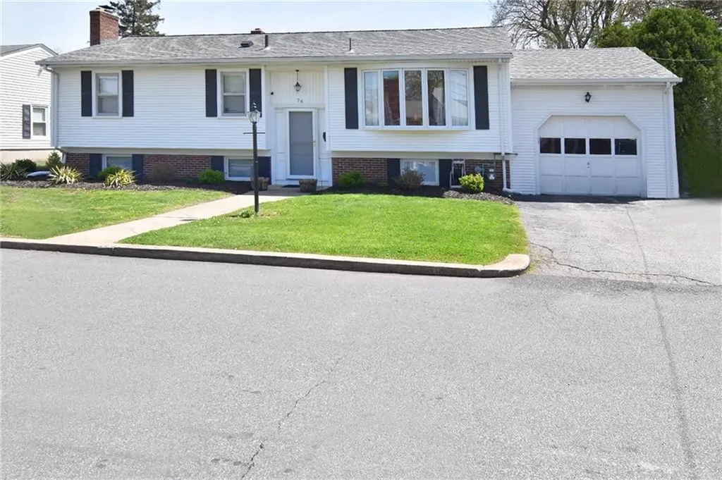 76 Oregon Avenue North Providence RI 02911