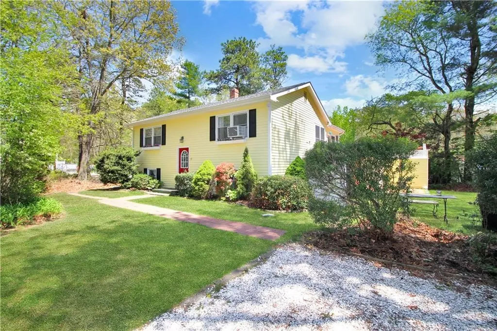 119 Hemlock Road South Kingstown RI 02879