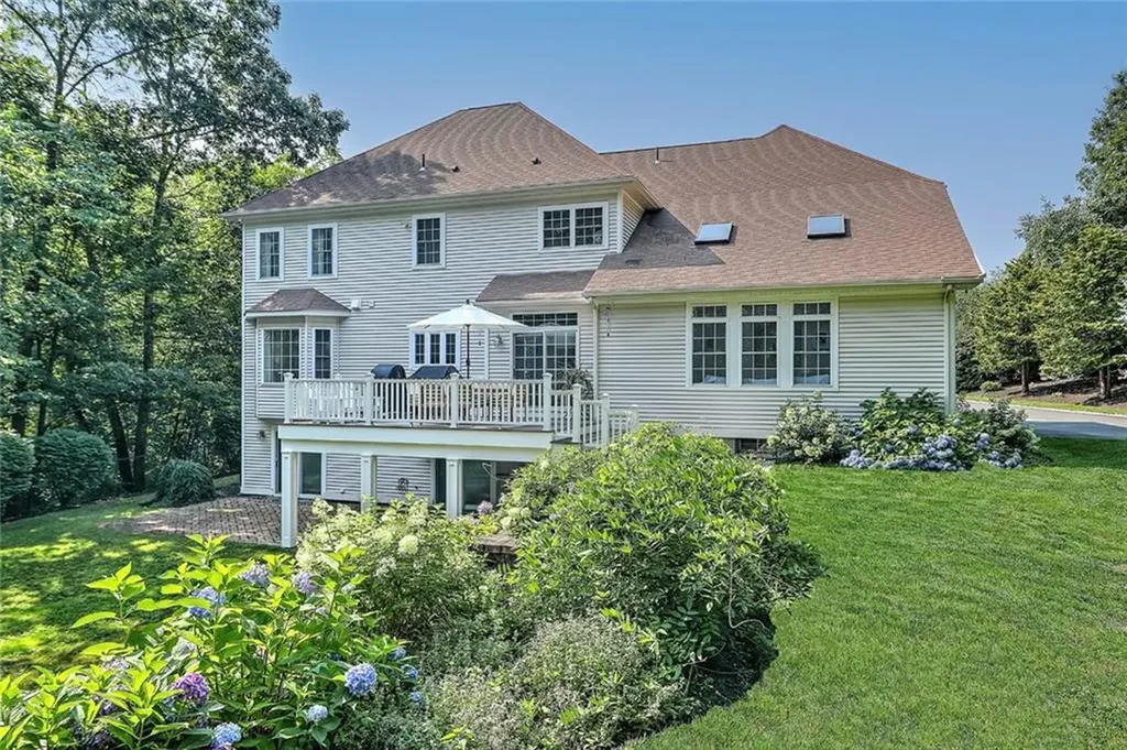 33 Susan Drive Cumberland RI 02864