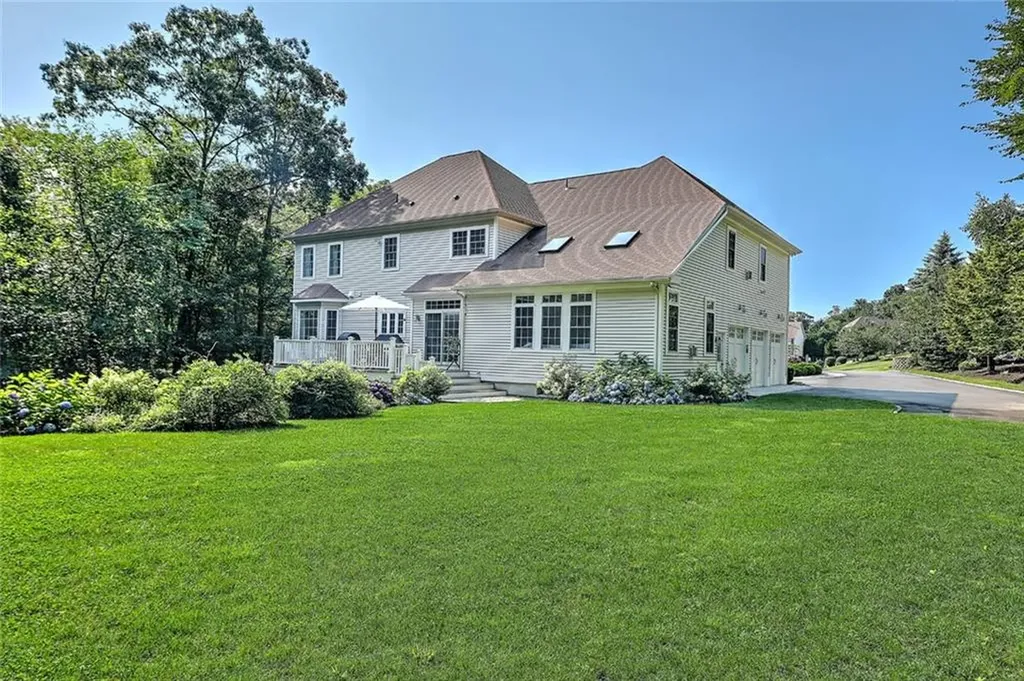 33 Susan Drive Cumberland RI 02864