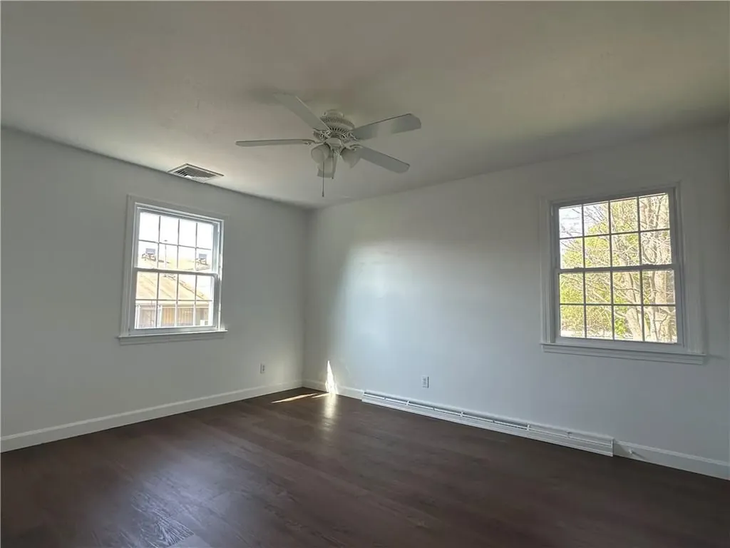 11 Pocono Road Middletown RI 02842