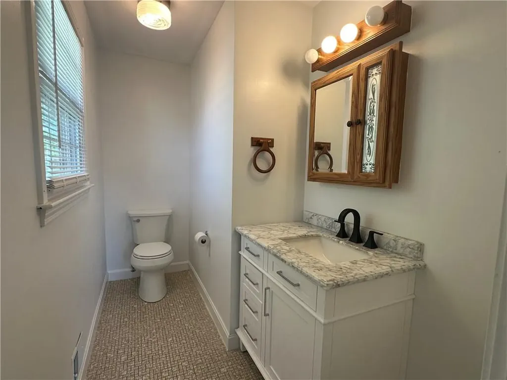 11 Pocono Road Middletown RI 02842