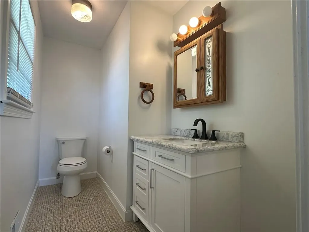 11 Pocono Road Middletown RI 02842