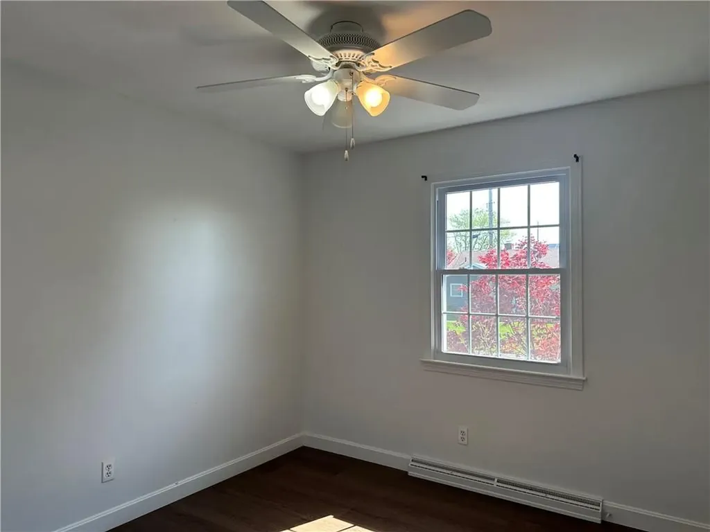 11 Pocono Road Middletown RI 02842