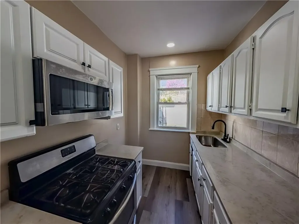 364 Academy Avenue Providence RI 02908