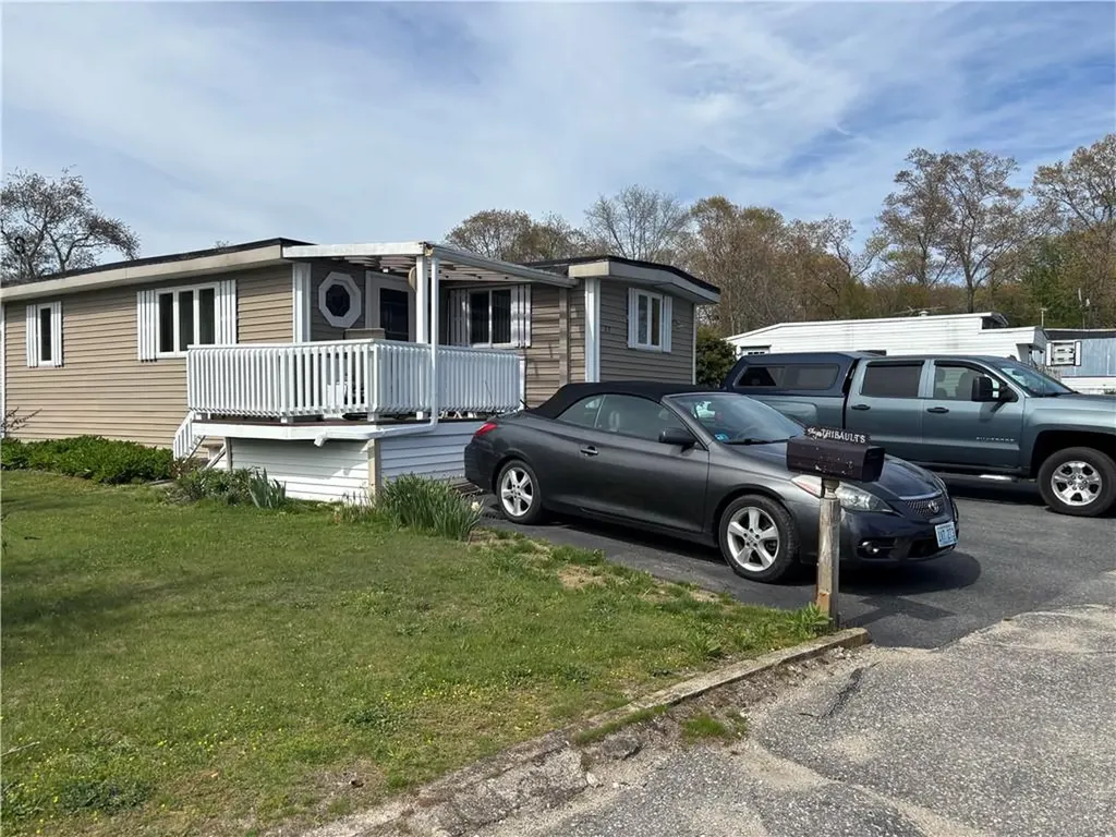 301 Bulgarmarsh #27 Road Tiverton RI 02878