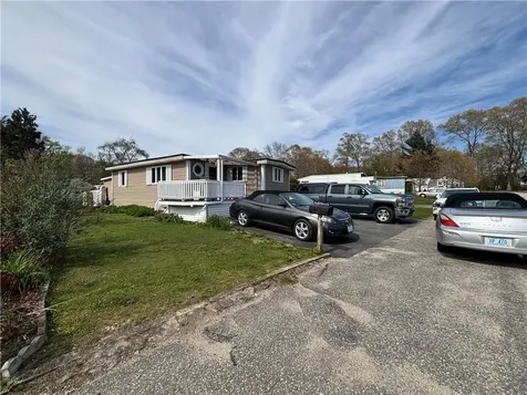 301 Bulgarmarsh #27 Road Tiverton RI 02878