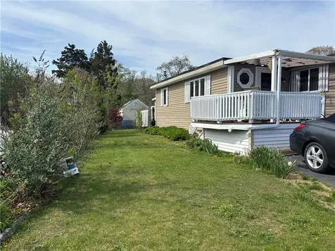 301 Bulgarmarsh #27 Road Tiverton RI 02878