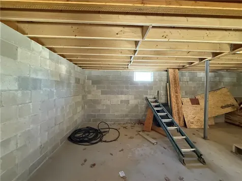 0125 Homestead Avenue Portsmouth RI 02872