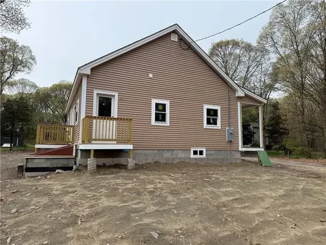 0125 Homestead Avenue Portsmouth RI 02872