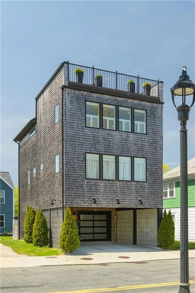 127 Boon Street Narragansett RI 02882