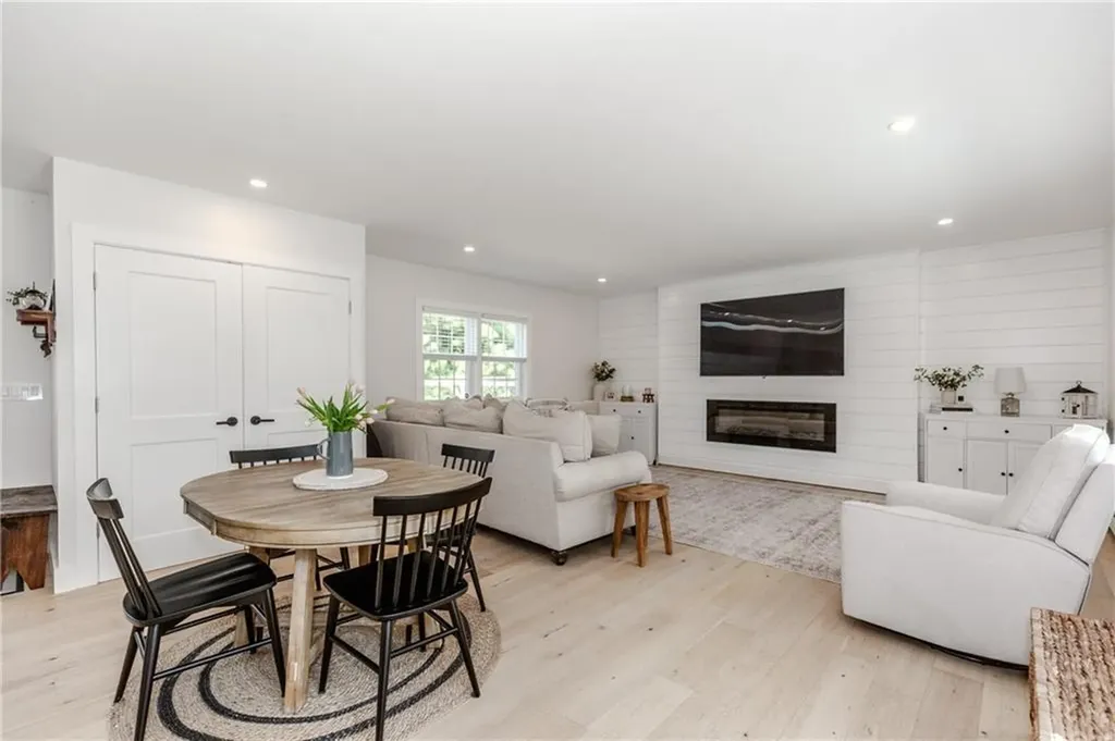 43 Brayton Road Smithfield RI 02917