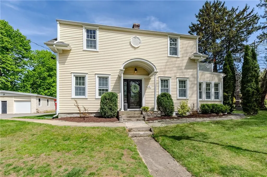 43 Brayton Road Smithfield RI 02917