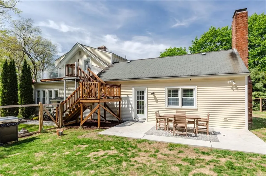 43 Brayton Road Smithfield RI 02917