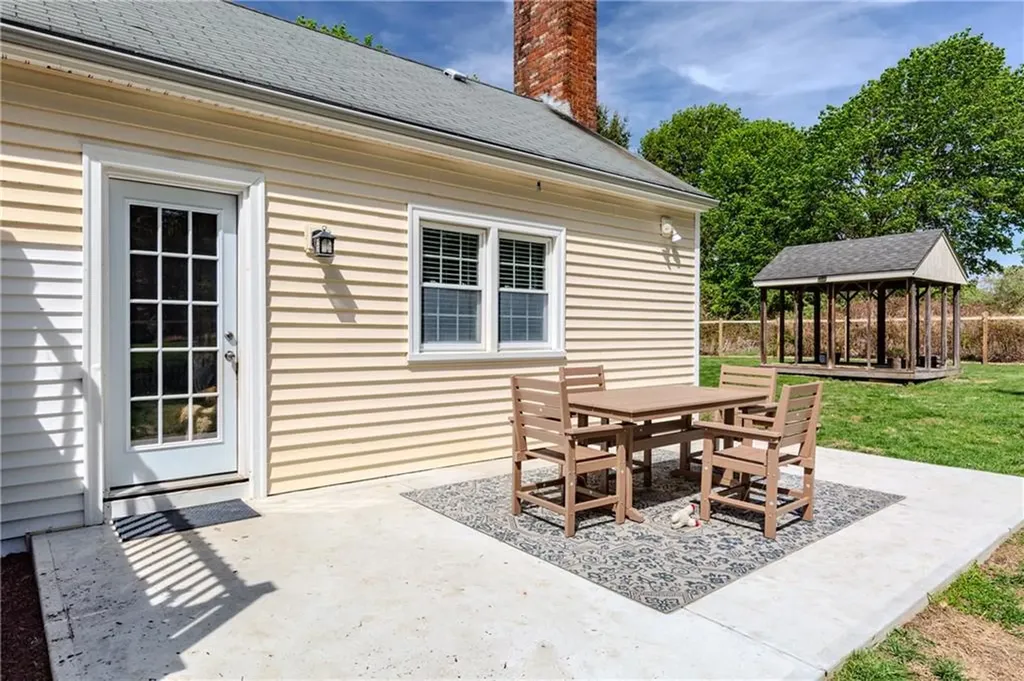 43 Brayton Road Smithfield RI 02917