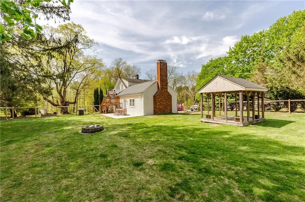 43 Brayton Road Smithfield RI 02917