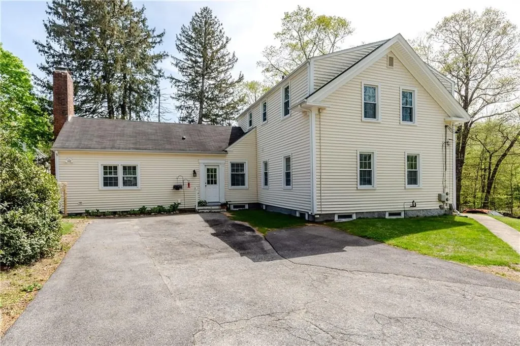 43 Brayton Road Smithfield RI 02917