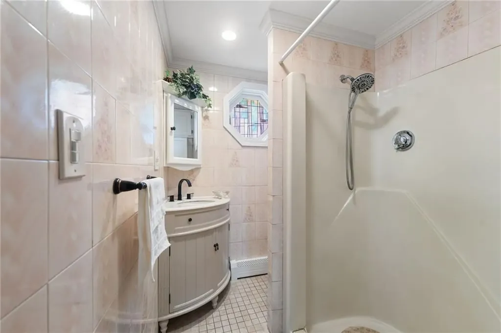 63 Boon Street Narragansett RI 02882
